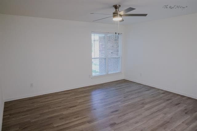 Photo - 2122 Teakwood Ln