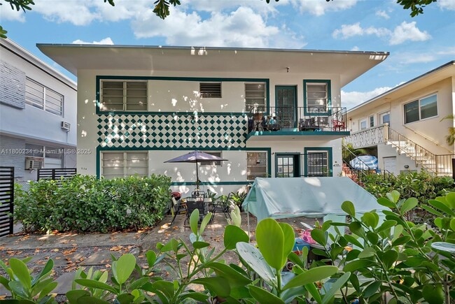 Photo - 934 Meridian Ave Apartment Unit 10