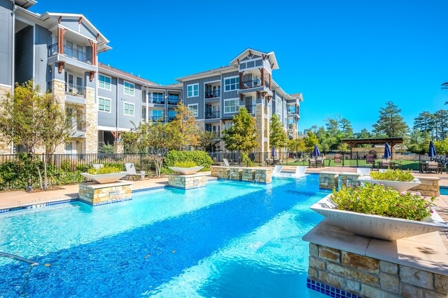 Building Photo - Creekside Park The Residences