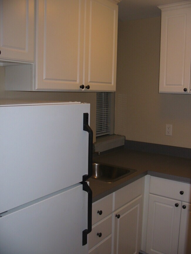 Photo - 52 Burbank St Unit 10