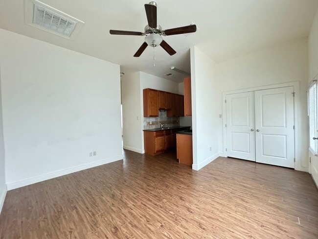 Photo - Pine Grove Apartments Unit 917 S. Barnett Springs St.