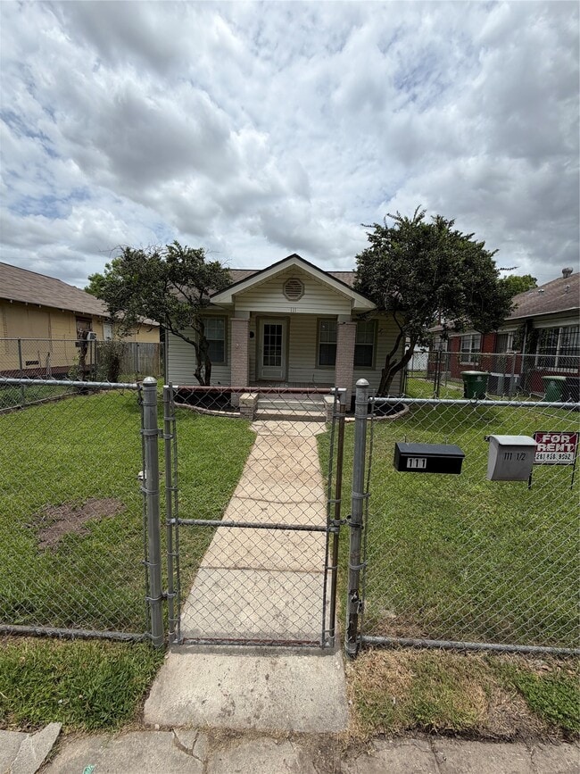 Photo - 111 Inlane St