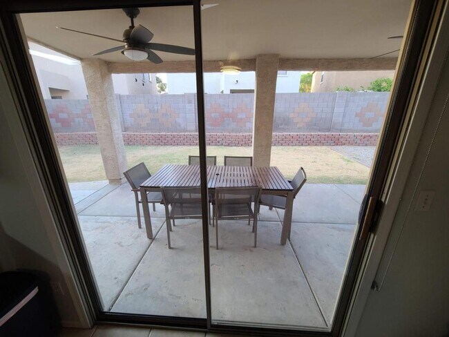 8928 E Pampa Ave