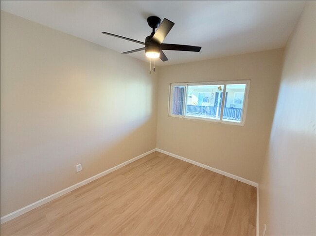 Photo - 936 W Foothill Blvd Unidad 06