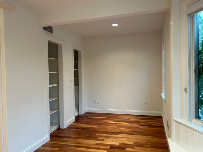 Photo - 94 Walnut St