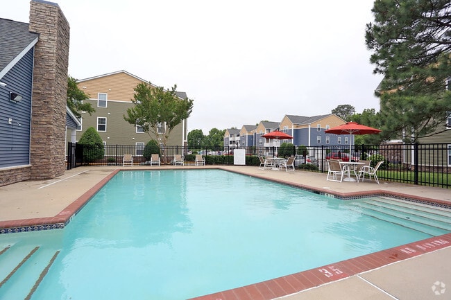 Waterford Pointe