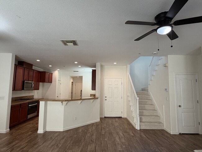 Photo - 3301 N Park Dr