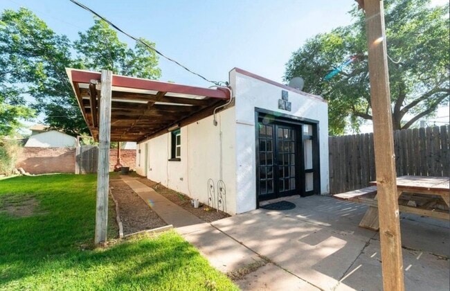 Building Photo - 3017 28th St