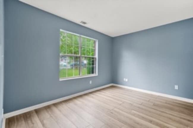 Photo - 4753 Klondike Cove