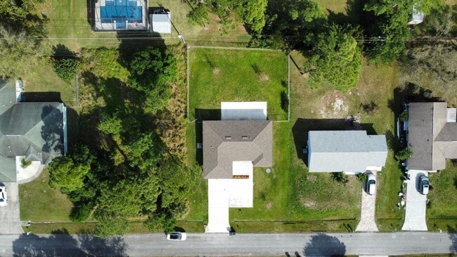 Photo - 361 NW Friar St
