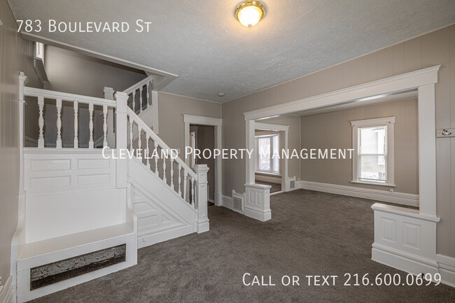 Photo - 783 Boulevard St