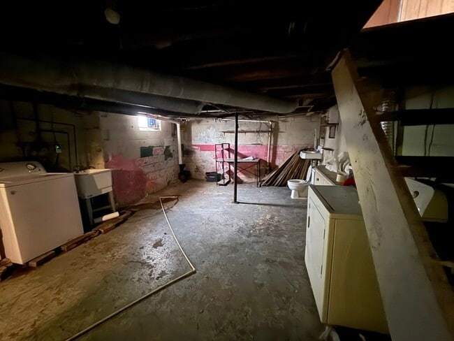 Photo - 659 Fisher Hill St