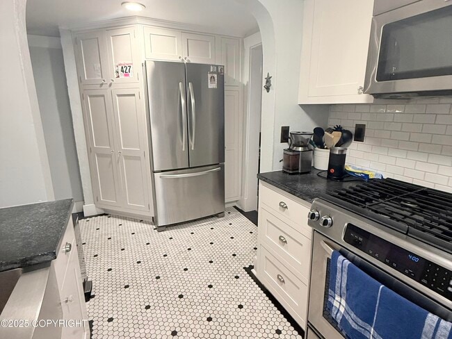 Photo - 623 Grant St