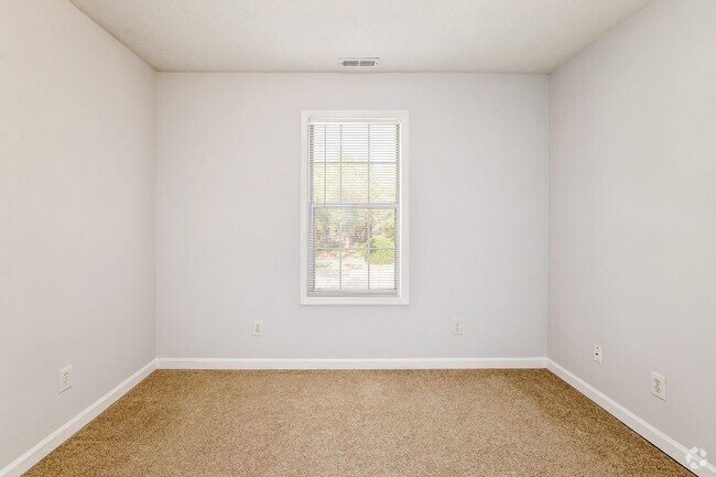 Building Photo - Apartment with Landscaping and washer/drye...