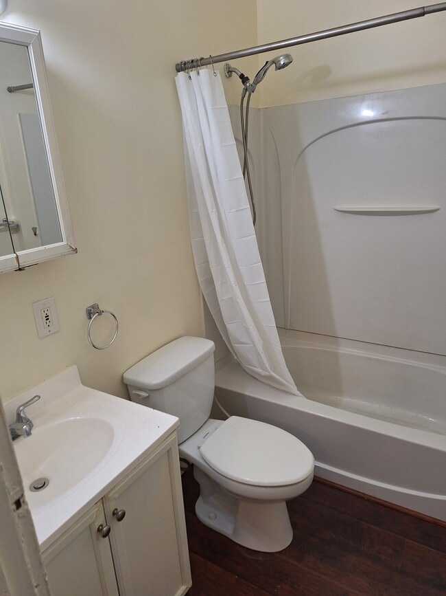 Photo - 4855 Northland Ave Unit 4855A