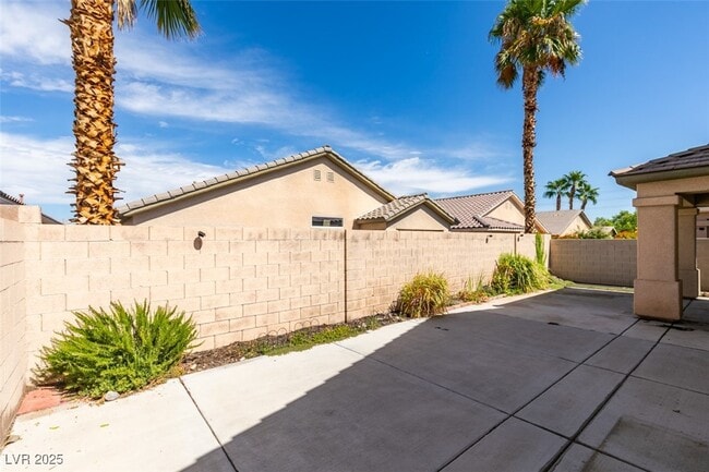 Building Photo - 7000 Point Cabrillo Ct