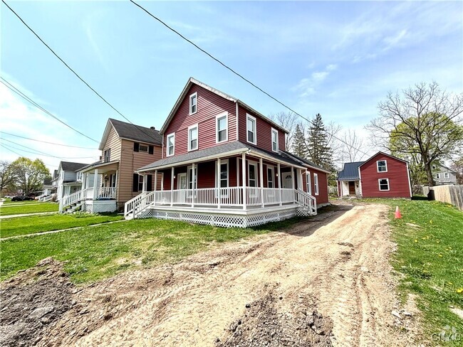 Building Photo - 7 Grove Ave Rental