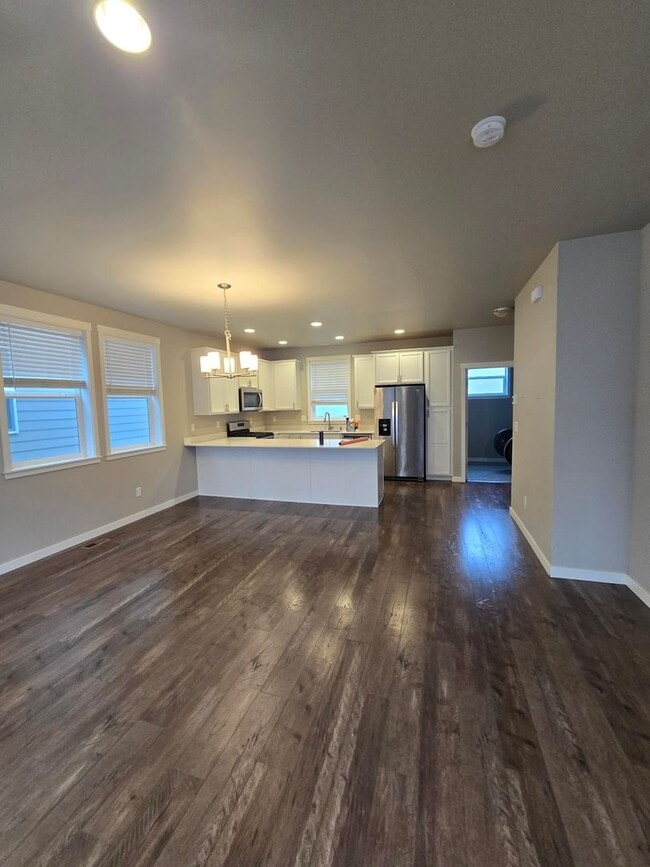 Photo - 4 bed 2.5bath located in Ferndale For Rent