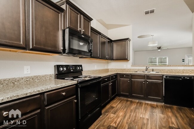 Photo - 6030 Southern Vis