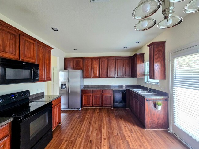 Photo - 2113 Woodhaven Dr