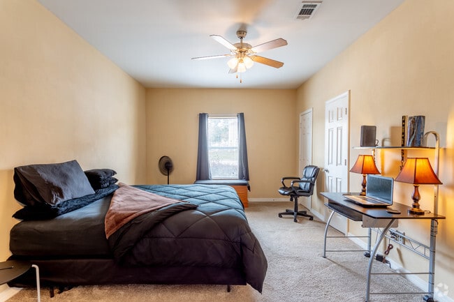 2HAB, 2BA - Legacy at Beach Club