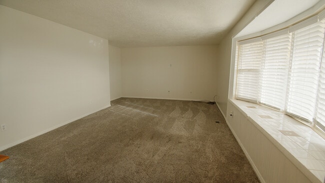 Photo - 2455 S Bluff Rd