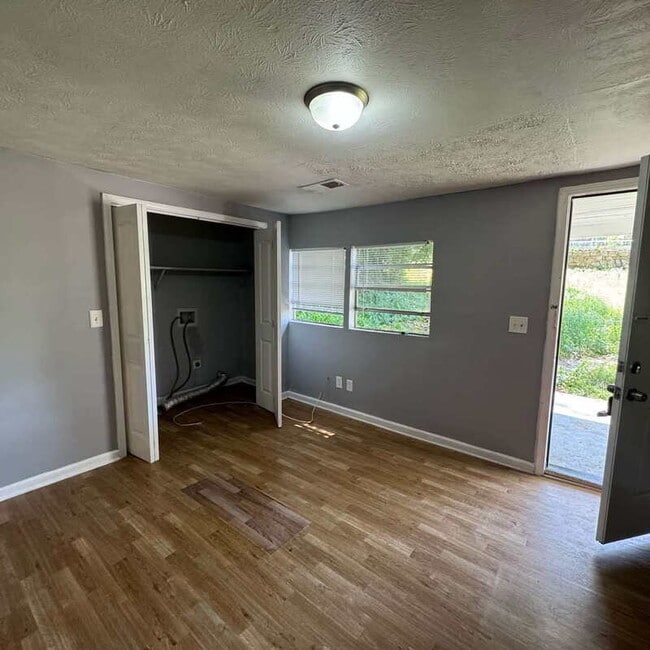 Photo - 3175 Washington Rd