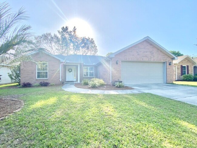 Photo - 103 Underwood Ln