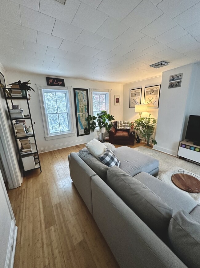 Photo - 305 Nelson Ave Unit 305 Nelson Ave Apt #2
