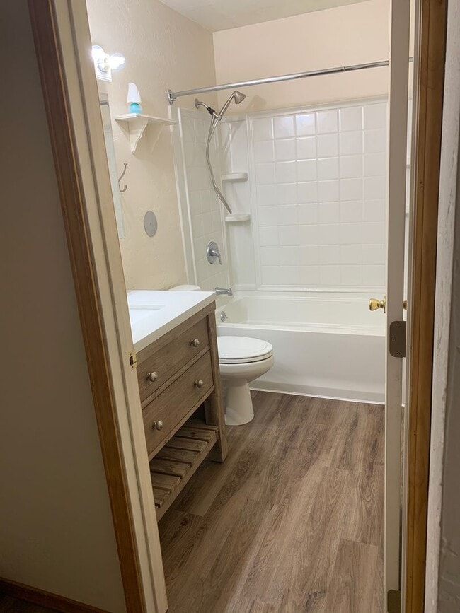 Photo - 100 Mission Ct Unidad Apt 1