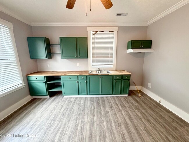 Photo - 1825 E Oak St Unit 2