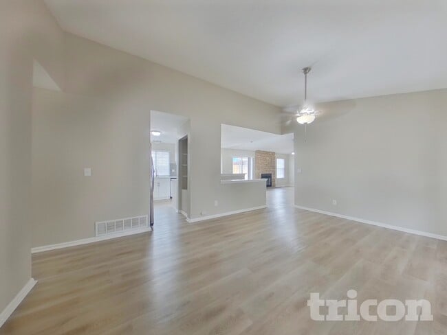 Photo - 21490 E Aberdeen Dr