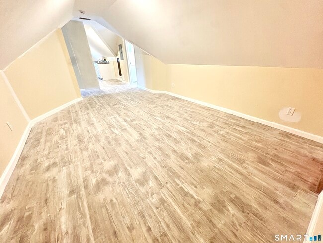 Photo - 129-131 Highland Ave Unit 4