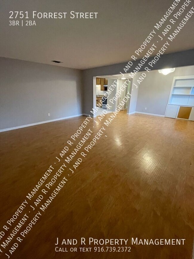 Photo - 2751 Forrest St