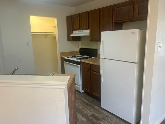 Photo - 1611 Mona Dr