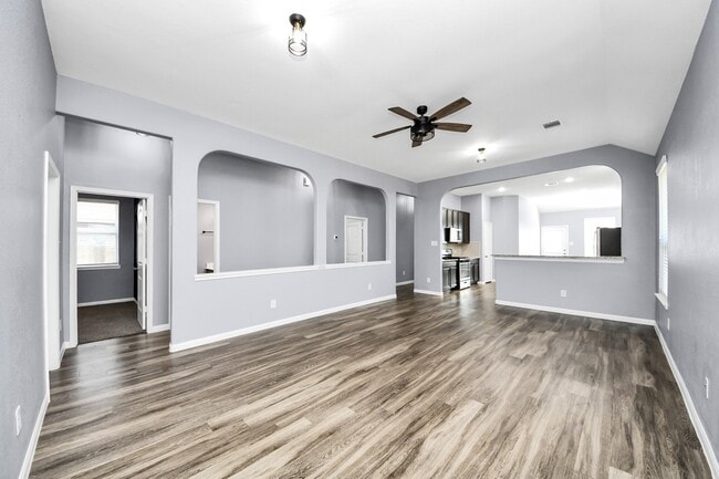 Photo - 2335 Spring Hollow Dr