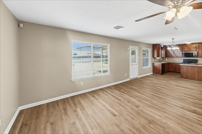 Photo - 1711 Mickle Creek Dr
