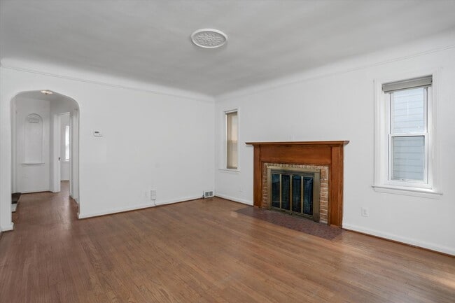 Photo - 1600 N Altadena Ave