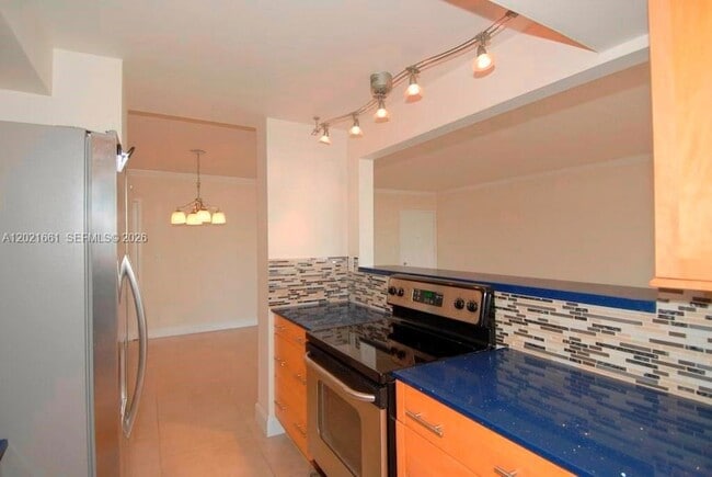 Building Photo - 2701 N Ocean Blvd Unit 7F
