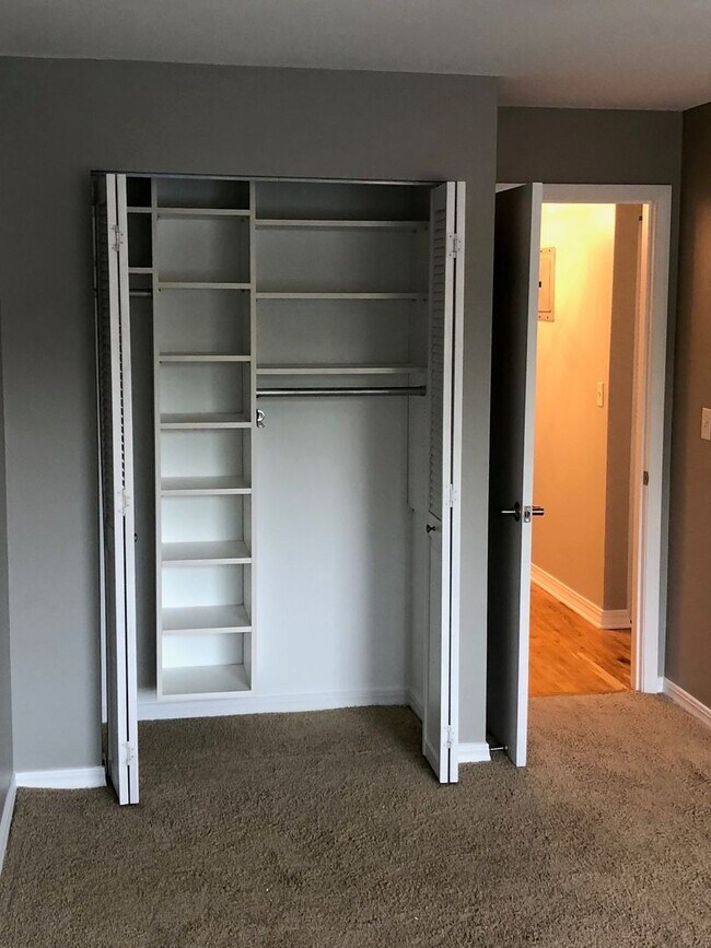 Photo - 2700 W 44th St Unit 302