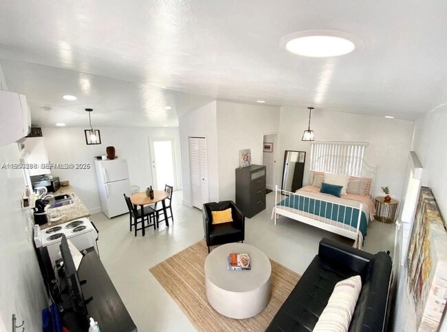 Photo - 14036 NW 3rd Ave Unit RU