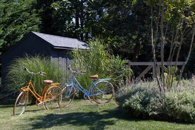 Photo - 48 Middle Pond Rd