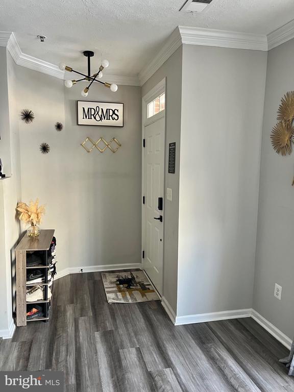 Building Photo - 12310 Rollys Ridge Ave