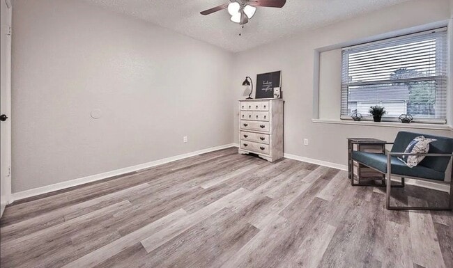 Photo - 22822 Capitol Landing Ln