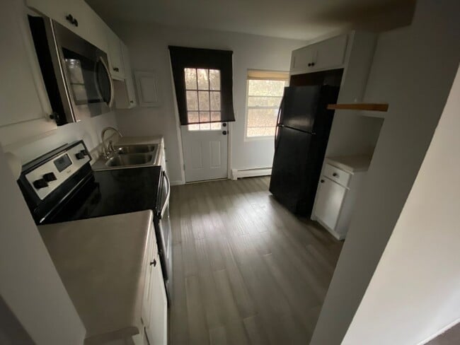 Photo - 745 Dayton St