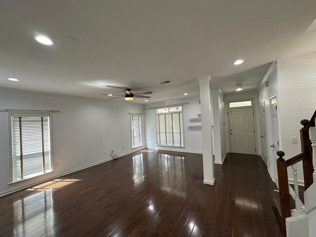 1054 Island Dr