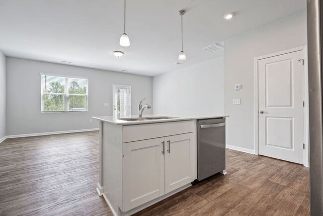 Photo - 3 Bedroom END unit Townhome in Clayton
