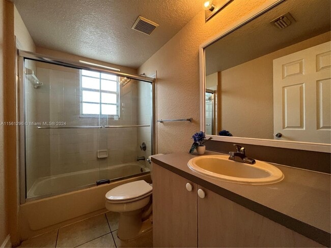 Photo - 1612 Belmont Ln Townhome