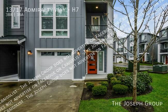 Photo - 13717 Admiralty Way