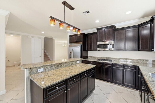 Photo - 148 NW Emerson Pl